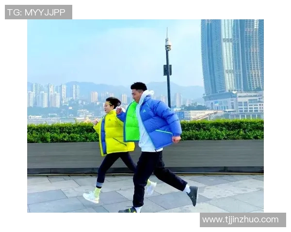 时尚运动风潮足球明星T恤男士必备单品引领潮流穿搭新风尚