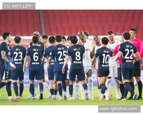 武汉足球队团队协作变革引发热议助力球队崛起与发展